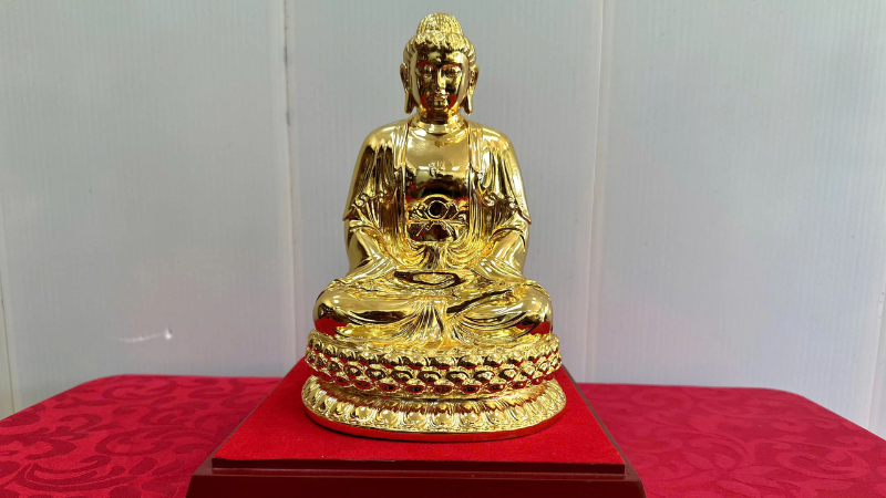 พฤติกรรมในฝันเกี่ยวกับฝันเห็นพระพุทธรูปองค์เล็ก ส่งผลต่อคำทำนายอย่างไร?